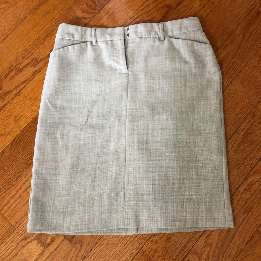 Size 4 Women’s Express pencil skirt
